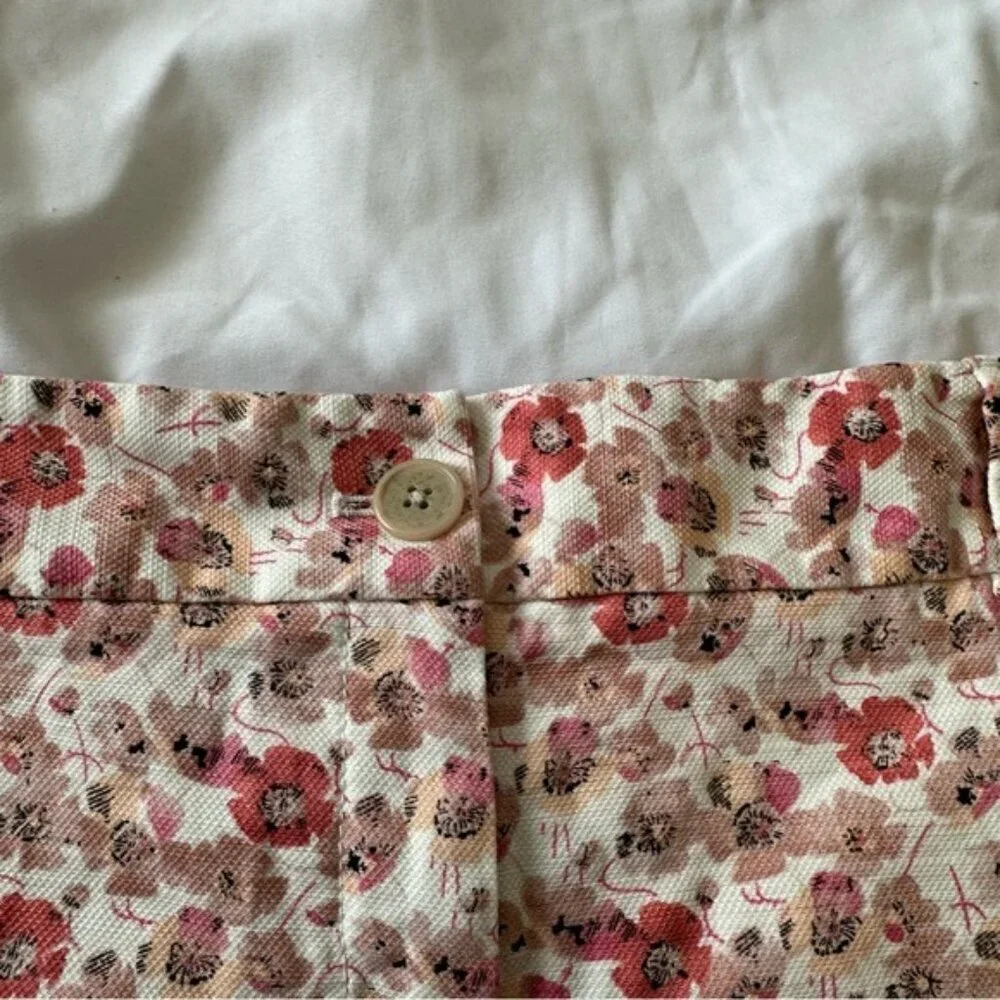 Ann Taylor Loft Floral Print Women's Shorts Size 14 - Picture 5 of 8